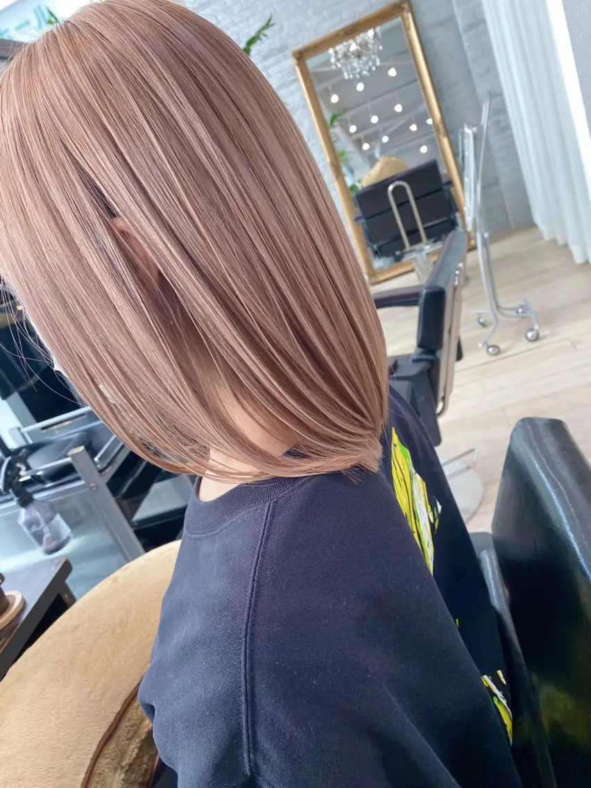 ミディアム カット ヘアカラー トリートメント 髪質改善カラー特化 ルイス奈良のヘアスタイル