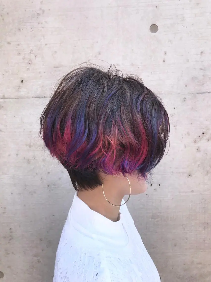 ショート カラー ユニコーンカラー ショートヘア 色落ちまでキレイに! !女性サロンのヘアスタイル