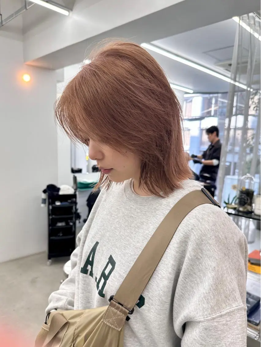 ショート カラー ベージュカラー ブリーチ ケアブリーチ ピンクカラー ピンクベージュ ヘアカラー トリートメント ボブ/レイヤー/ケア パーマ/リュウタのヘアスタイル