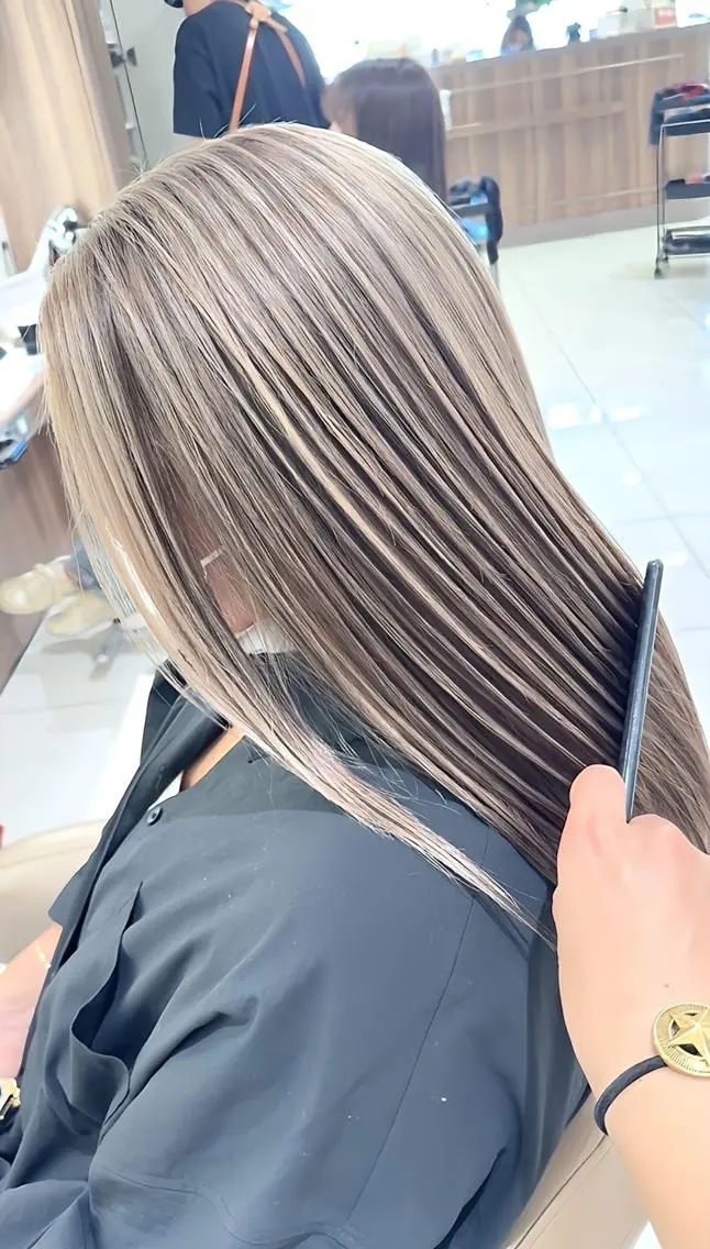 ロング カラー ブリーチ 髪質改善 ヘアカラー トリートメント 菅野翔汰/髪質改善 カラー/ブリーチのヘアスタイル