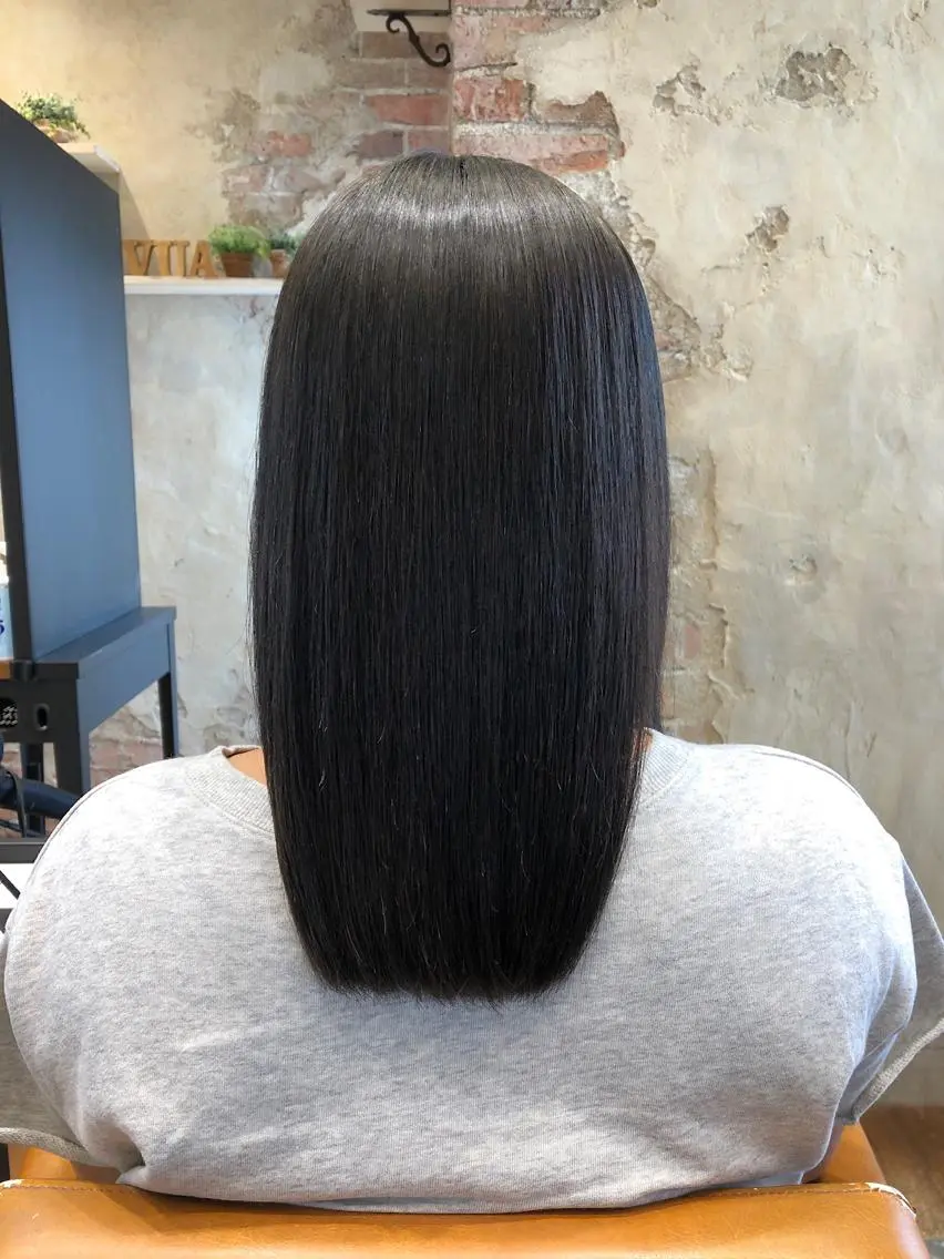 ミディアム カラー パーマ バレイヤージュ ブリーチ ケアブリーチ ダブルカラー ハイライトカラー カット ヘアカラー 縮毛矯正 トリートメント 銀座✨レイヤーカット 顔まわり/坂本亜裟海のヘアスタイル