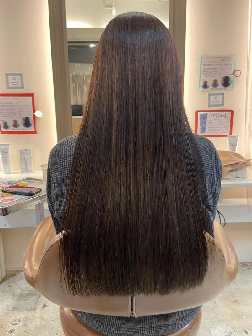 ロング パーマ 髪質改善 酸性ストレート ストレートパーマ 荒井 りくのヘアスタイル