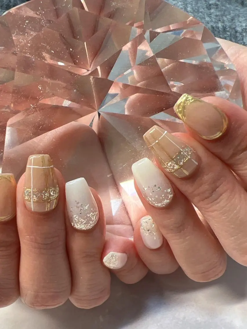 ネイル ミラーネイル coco nailのネイルデザイン