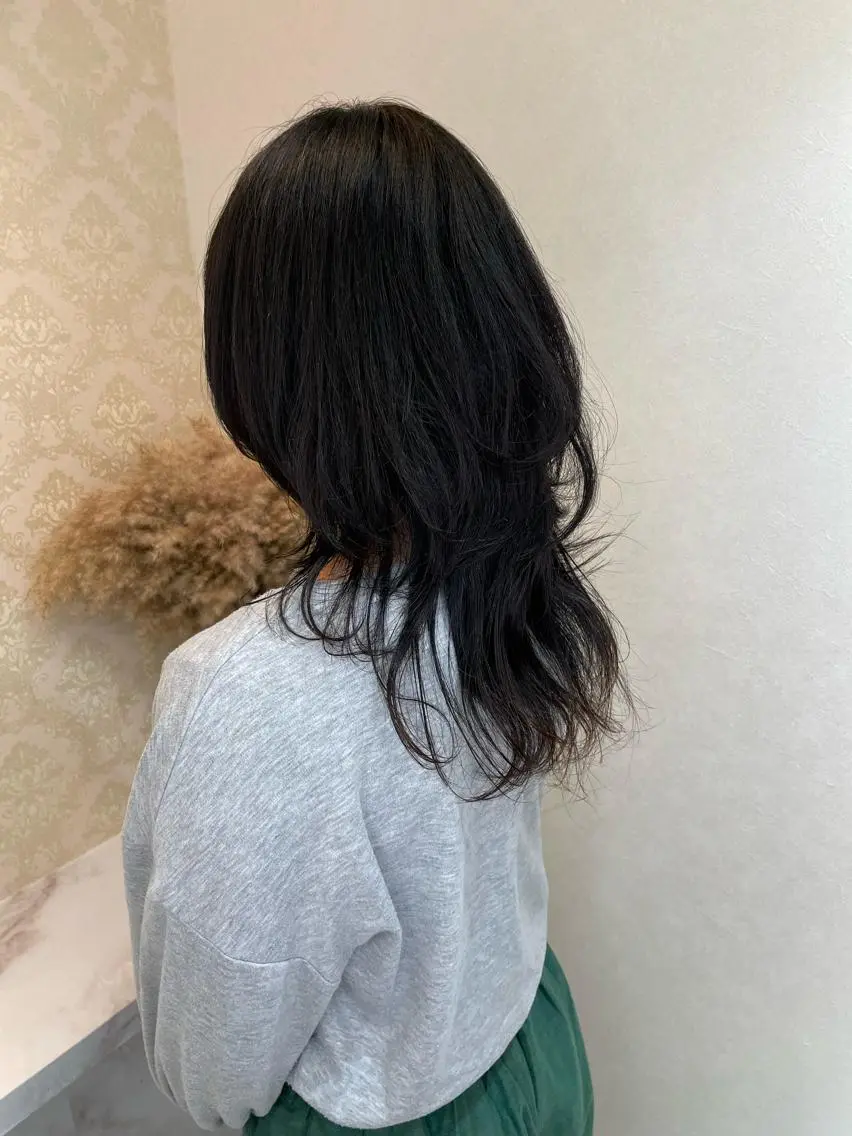 セミロング レイヤーカット ウルフカット ウルフレイヤー 江口 将司のヘアスタイル