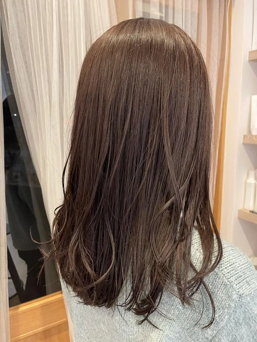 セミロング カラー ブルーカラー ブルーバイオレット 透明感カラー バイオレットカラー 由比藤理子 ブリーチカラー🌈のヘアスタイル