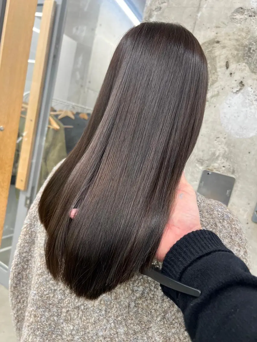 ミディアム カラー パーマ ヘアアレンジ ミディアムパーマ アディクシーカラー ベージュカラー ケアカラー 透明感カラー カット トリートメント ヘアケア特化型サロン newi 梅田のヘアスタイル