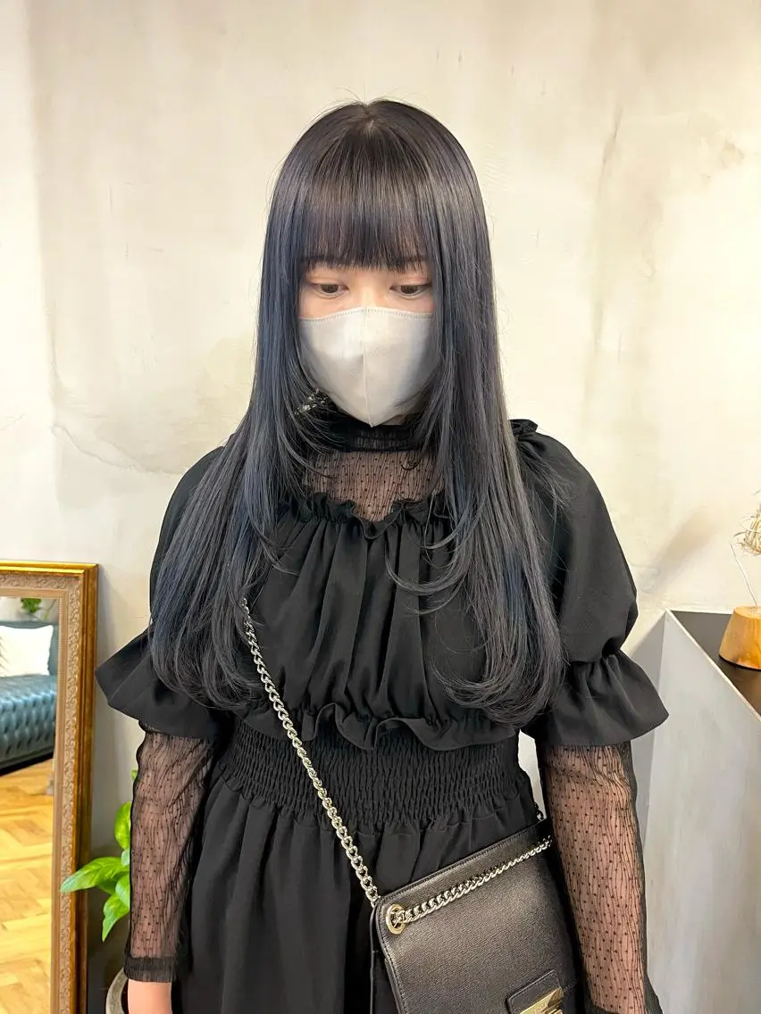ロング カラー ヘアアレンジ ブリーチ ブルーカラー レイヤーカット ena/ブリーチなし 透明感・レイヤー🎀のヘアスタイル