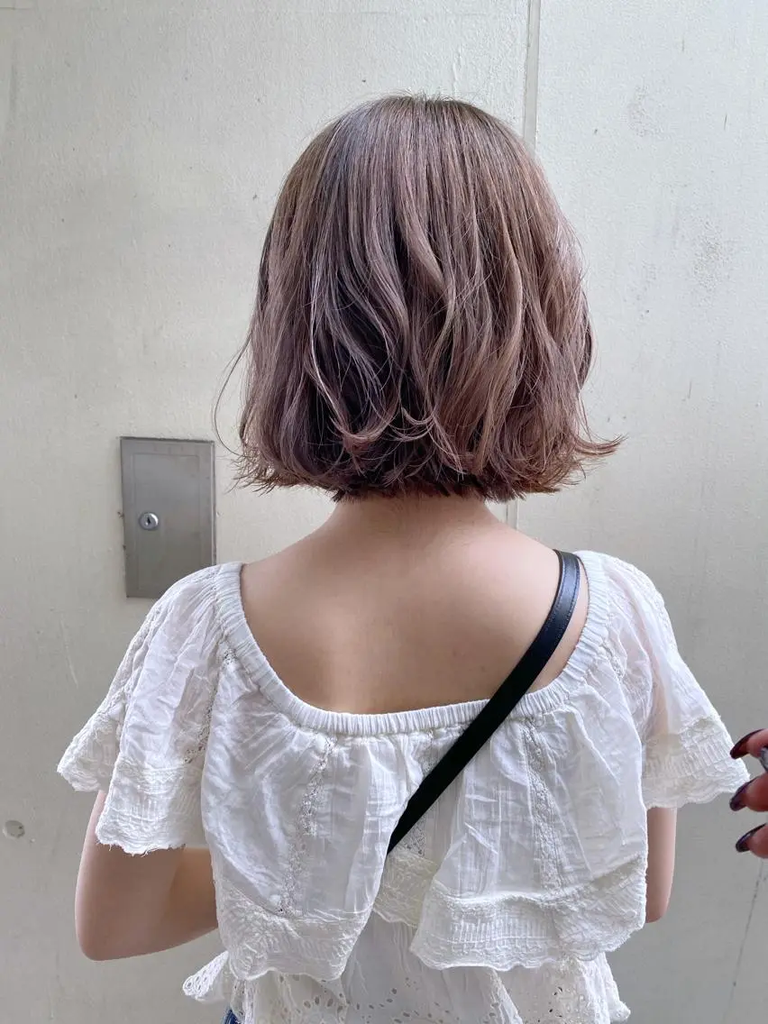 ミディアム カラー ヘアカラー 進 詩織のヘアスタイル