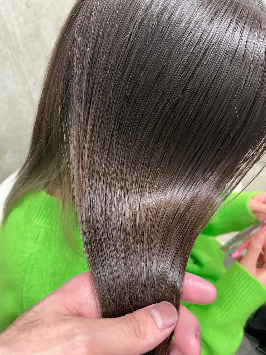 ミディアム カット 縮毛矯正 le. pidorgeのヘアスタイル