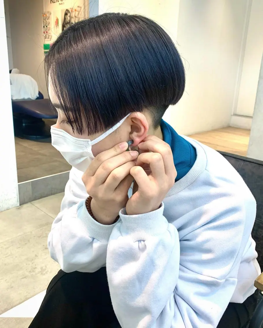 ショート カラー ブルーカラー ブルーグレー カット ヘアカラー Kureha/ネイル トレンドヘアのマツエク・マツパデザイン