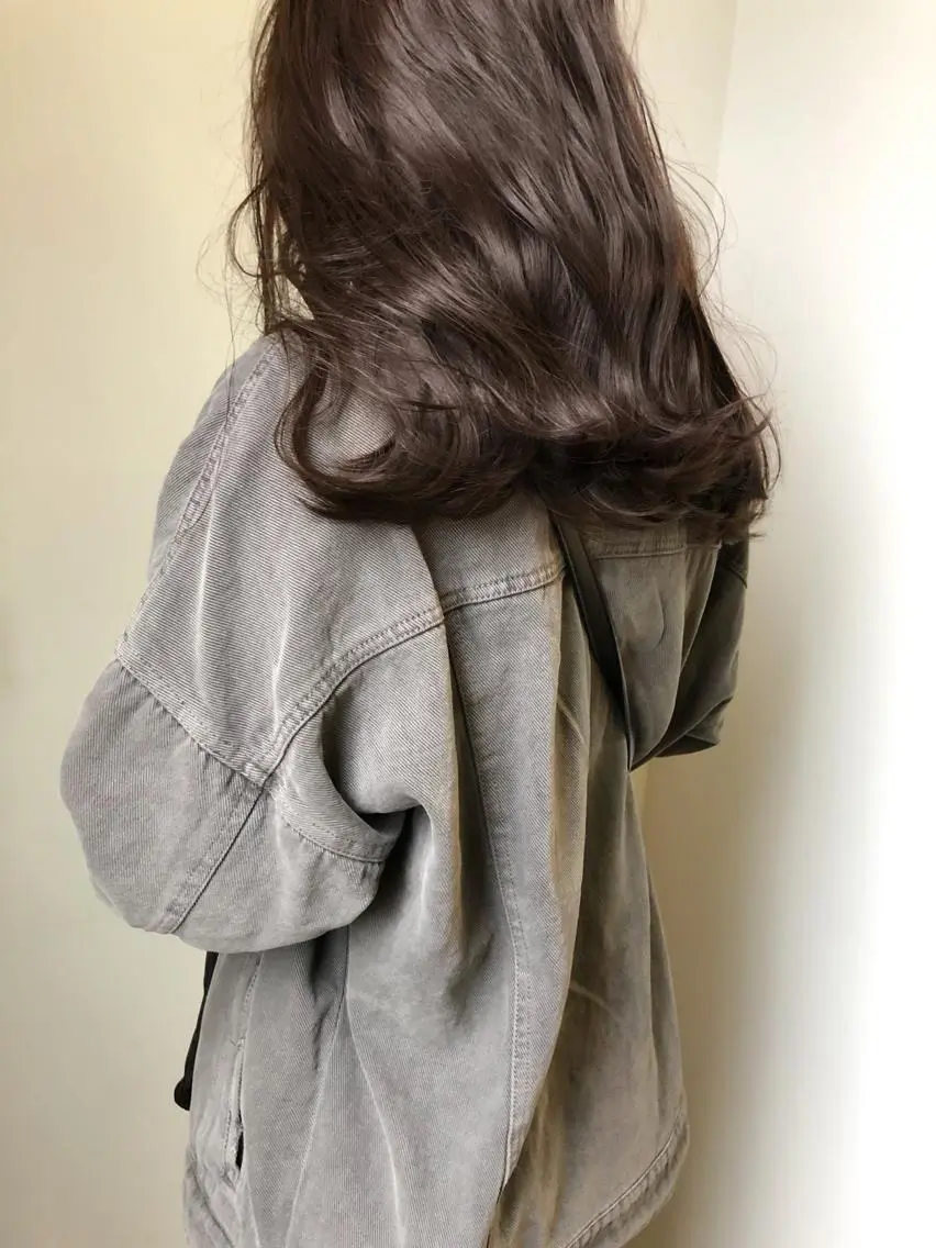 ロング カラー アディクシーカラー ベージュカラー ブリーチ ブラウンカラー ケアカラー ヘアカラー トリートメント 岡本康平/ボブ/ブリ ーチ/酸性ストレートのヘアスタイル