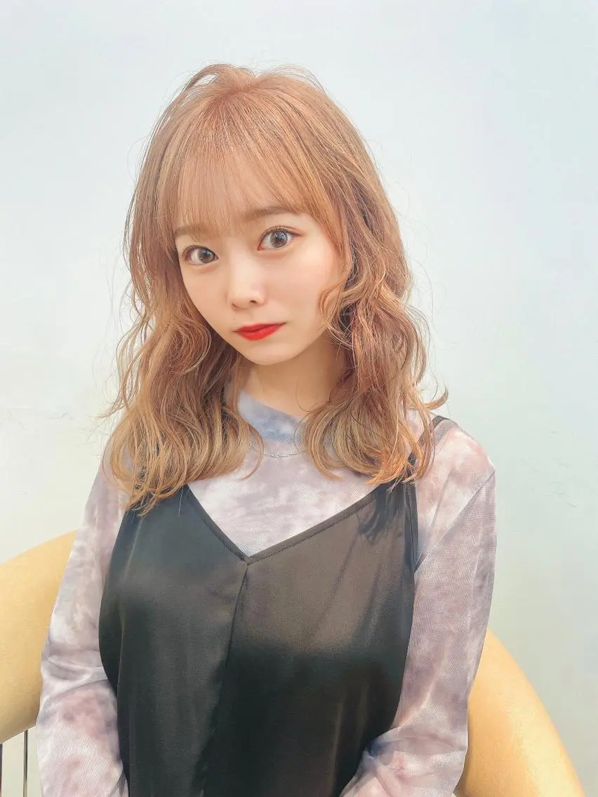 セミロング 韓国風レイヤーカット 松葉翔のヘアスタイル