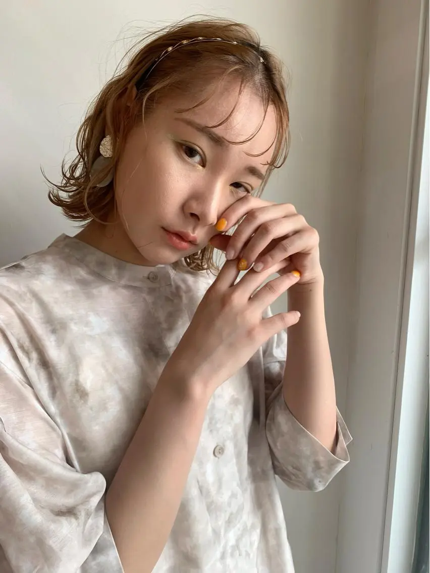 ミディアム カラー ヘアアレンジ シースルーバング 眉毛ワックス konomiの眉毛・アイブロウイメージ