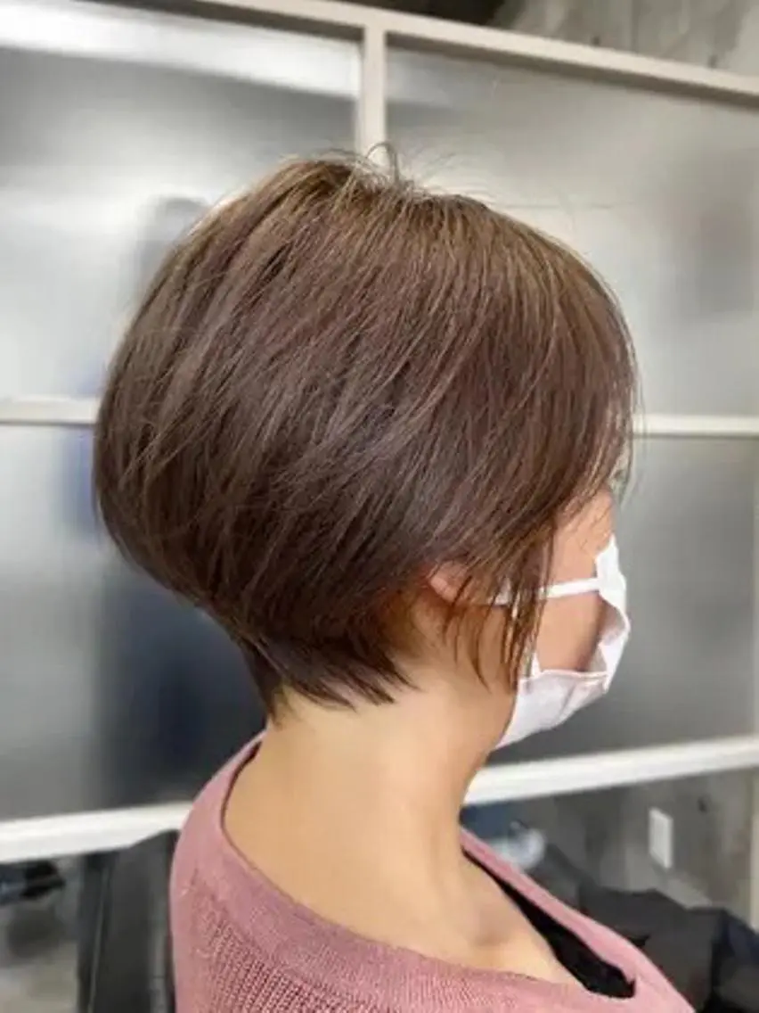 ミディアム newi 赤羽のヘアスタイル