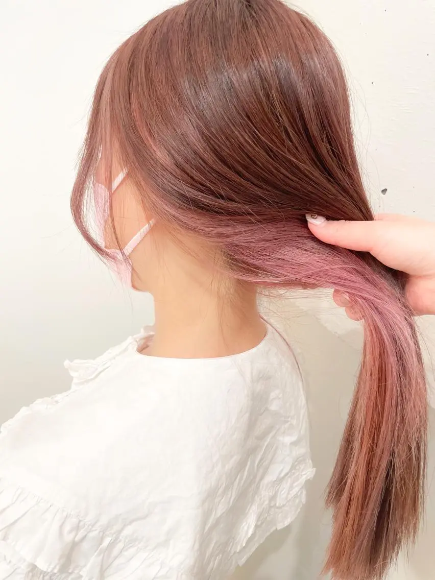 ロング カラー ブリーチ インナーカラー ピンクカラー ヘアカラー ✨カラー支持No.1 🧸ワキ カナコ🧸のヘアスタイル