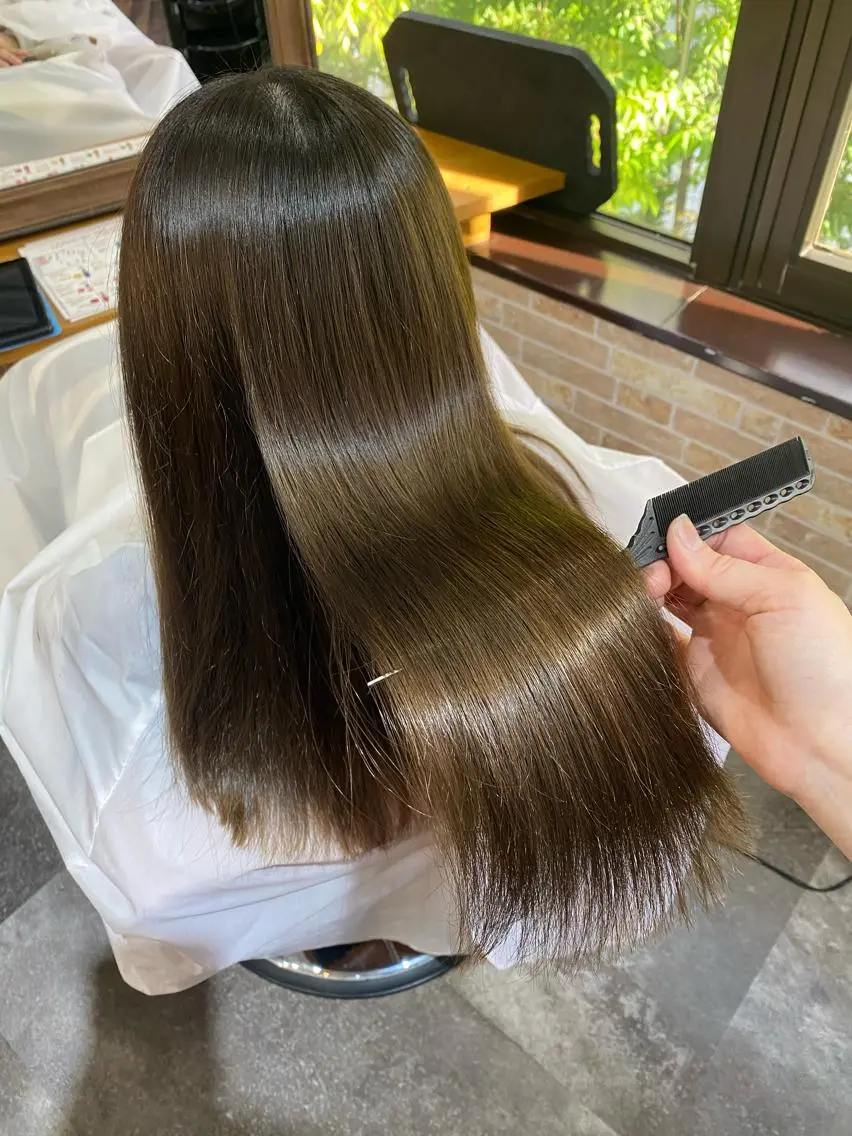 ロング カット トリートメント 美髪ヘア 🤍erikaのヘアスタイル
