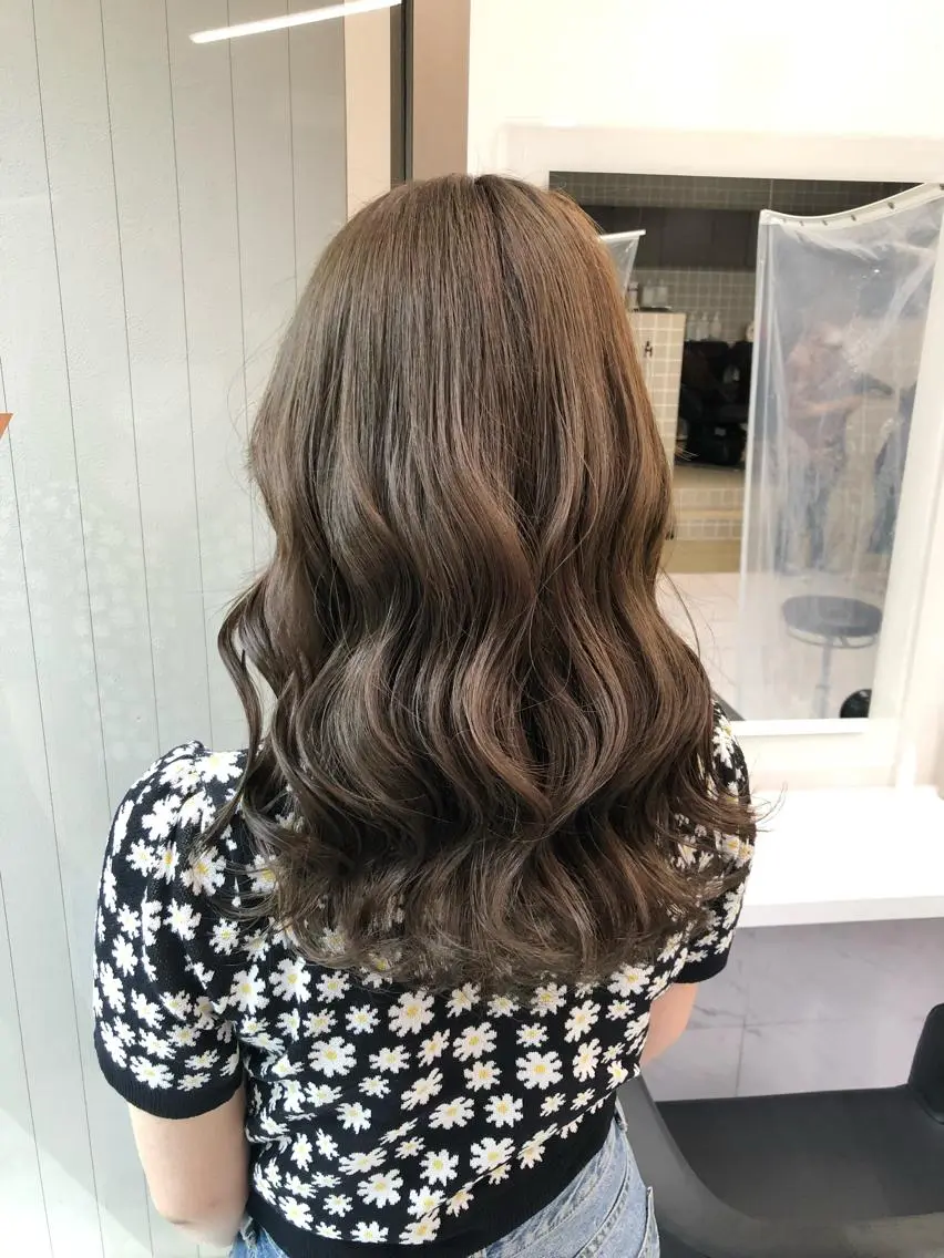 ロング カラー パーマ ヘアアレンジ メンズ キッズ ネイル マツエク・マツパ 上品＆韓国風 🥀海心🥀のヘアスタイル