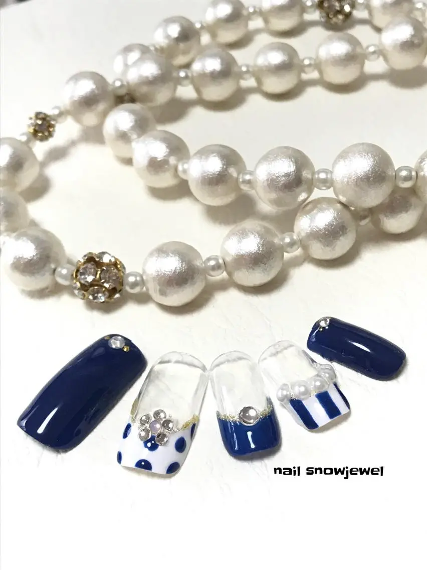 ネイル ドット フレンチネイル ネイビー nail snowjewelのネイルデザイン