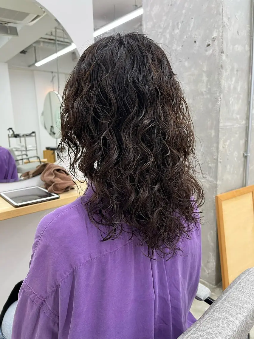 セミロング パーマ カット パーマ ヘッドスパ ⭐️当日OK⭐️ 岩田峻のヘアスタイル