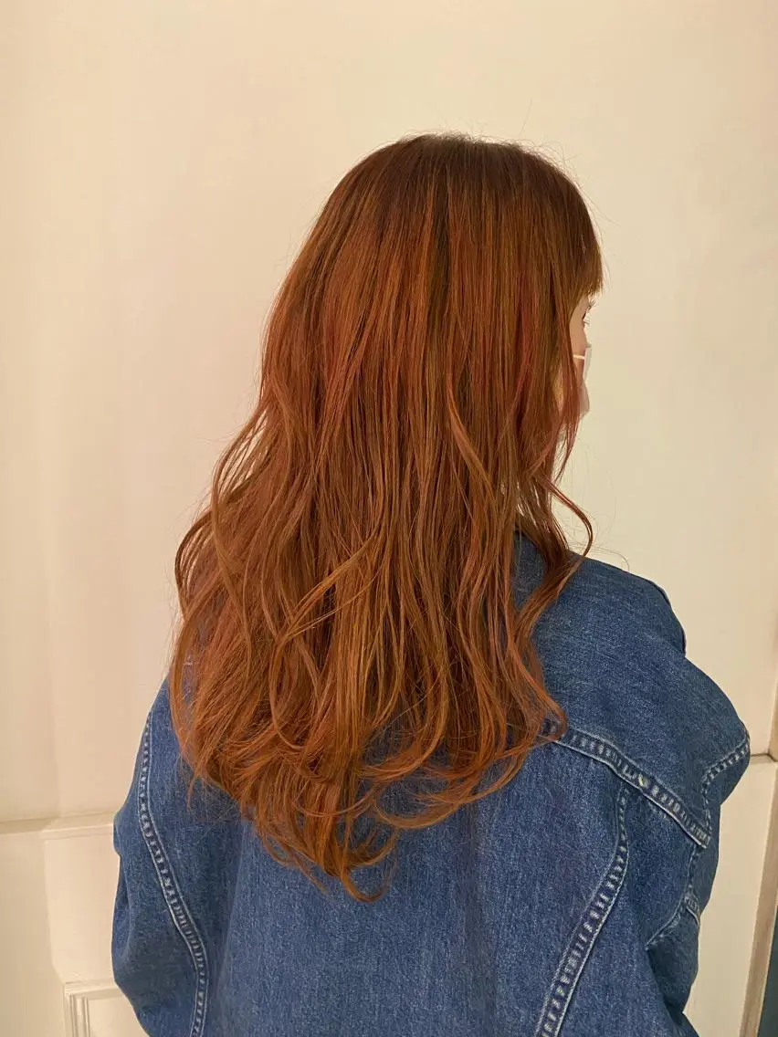カラー Manaka🟤 今泉　Musiiikのヘアスタイル