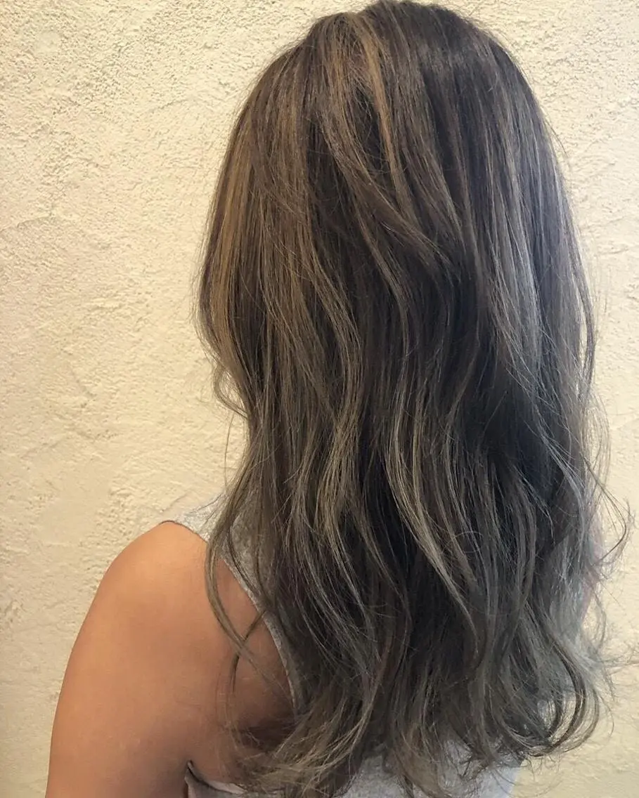 カラー シールエクステ/ ハイトーンカラーのヘアスタイル