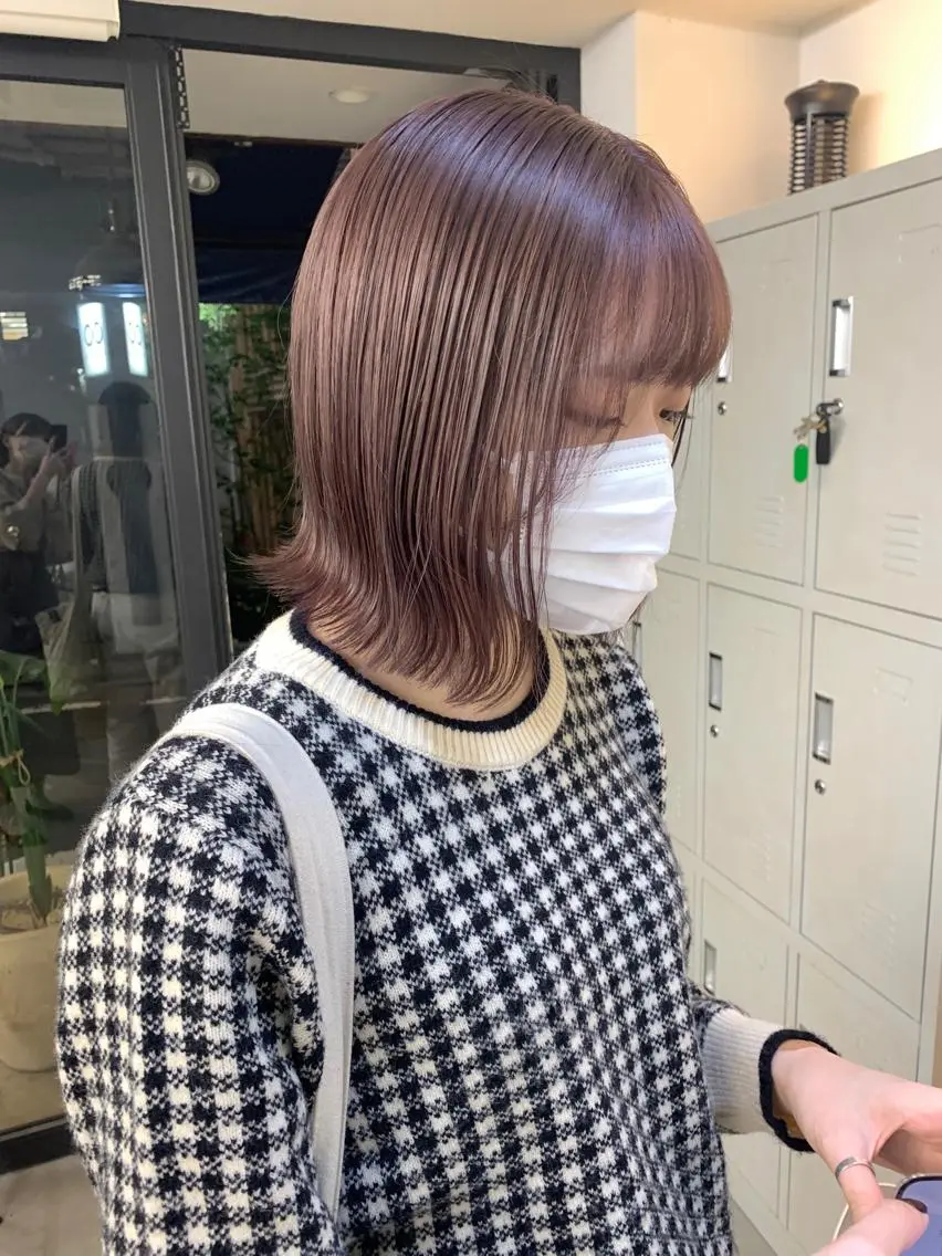 ミディアム カラー ベージュカラー ラベンダーカラー ラベンダーベージュ ヘアカラー トリートメント leben serikaのヘアスタイル