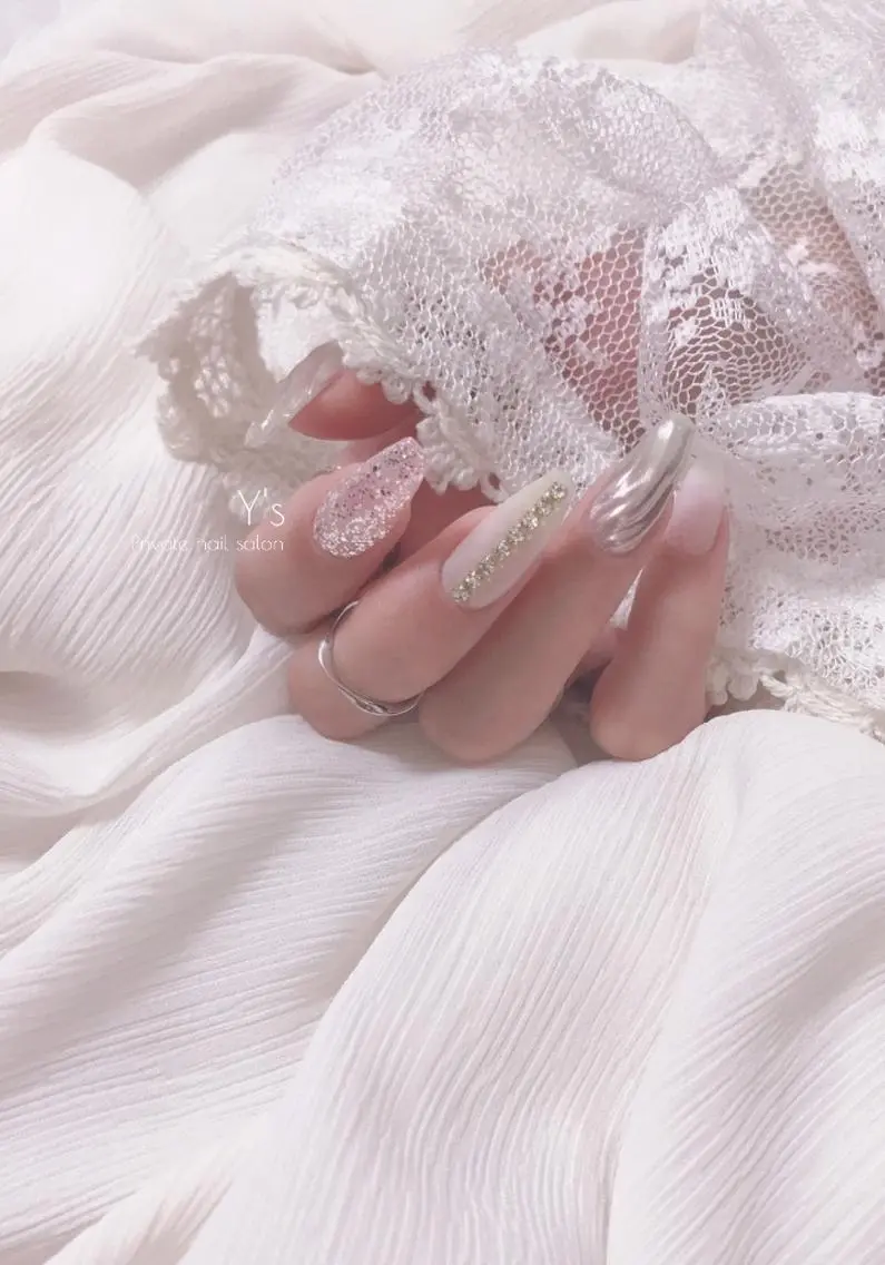 ネイル YUMI NAGAI  のネイルデザイン