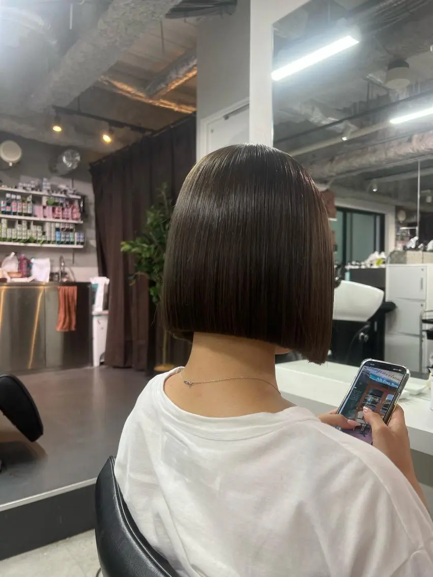 ショート カラー ヘアカラー ハイトーン&髪質改善 &韓国エクステ🤎のヘアスタイル