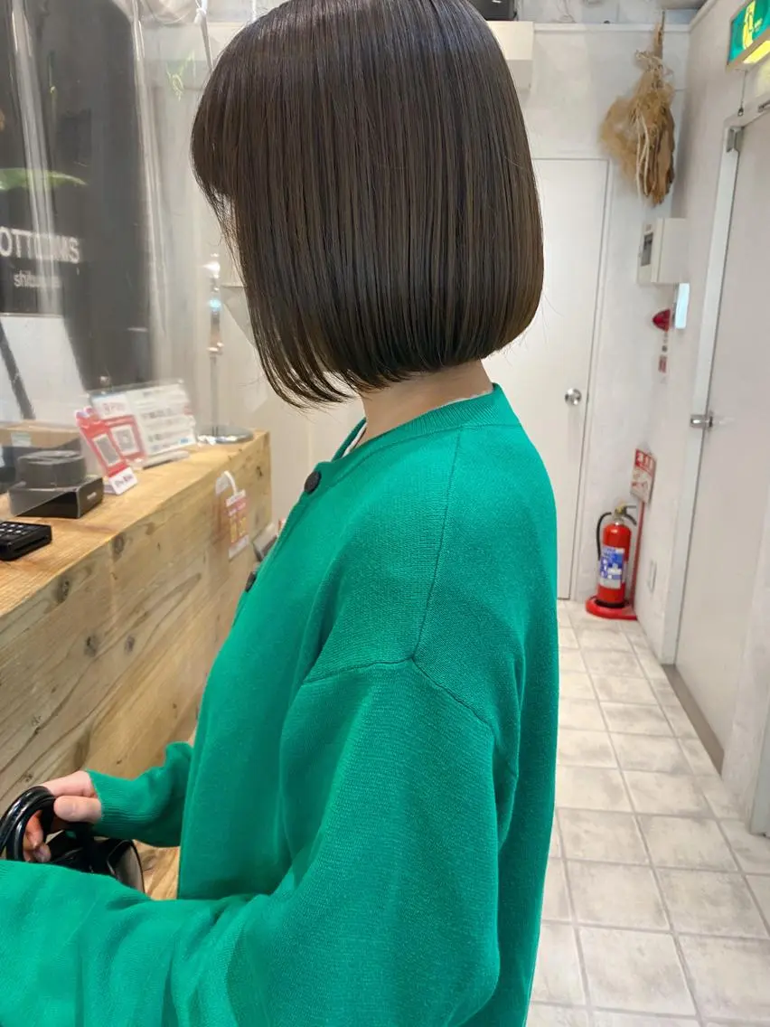 ショート カラー ベージュカラー オリーブベージュ オリーブカラー 🌟アレンジが似合う カラー🌟Rumiのヘアスタイル