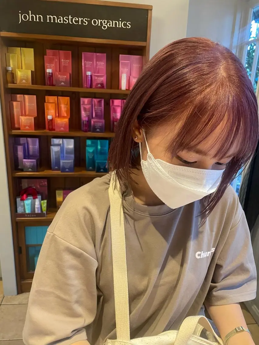 ショート カラー 渡辺 瑠美のヘアスタイル