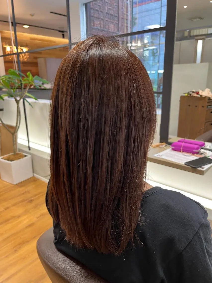 ロング カラー くせ毛 髪質改善 トリートメント カット ヘアカラー トリートメント 「朝が、変わる」 髪質改善ストレートのヘアスタイル