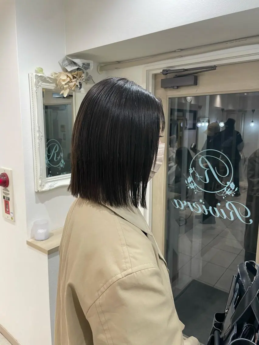 ミディアム 切りっぱなしボブ ボブ ミルクティーベージュ /三村克彦のヘアスタイル