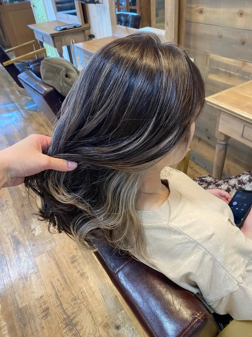 セミロング カラー パーマ ヘアアレンジ カット ヘアカラー トリートメント re naのヘアスタイル