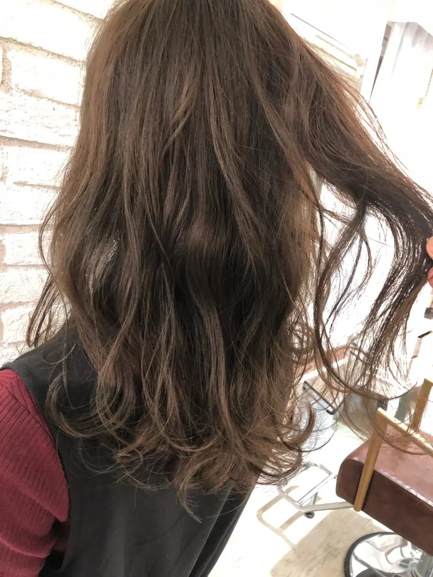ロング カラー パーマ ヘアアレンジ ネイル マツエク・マツパ レイヤー&カラー 人気美容師倉崎涼のヘアスタイル