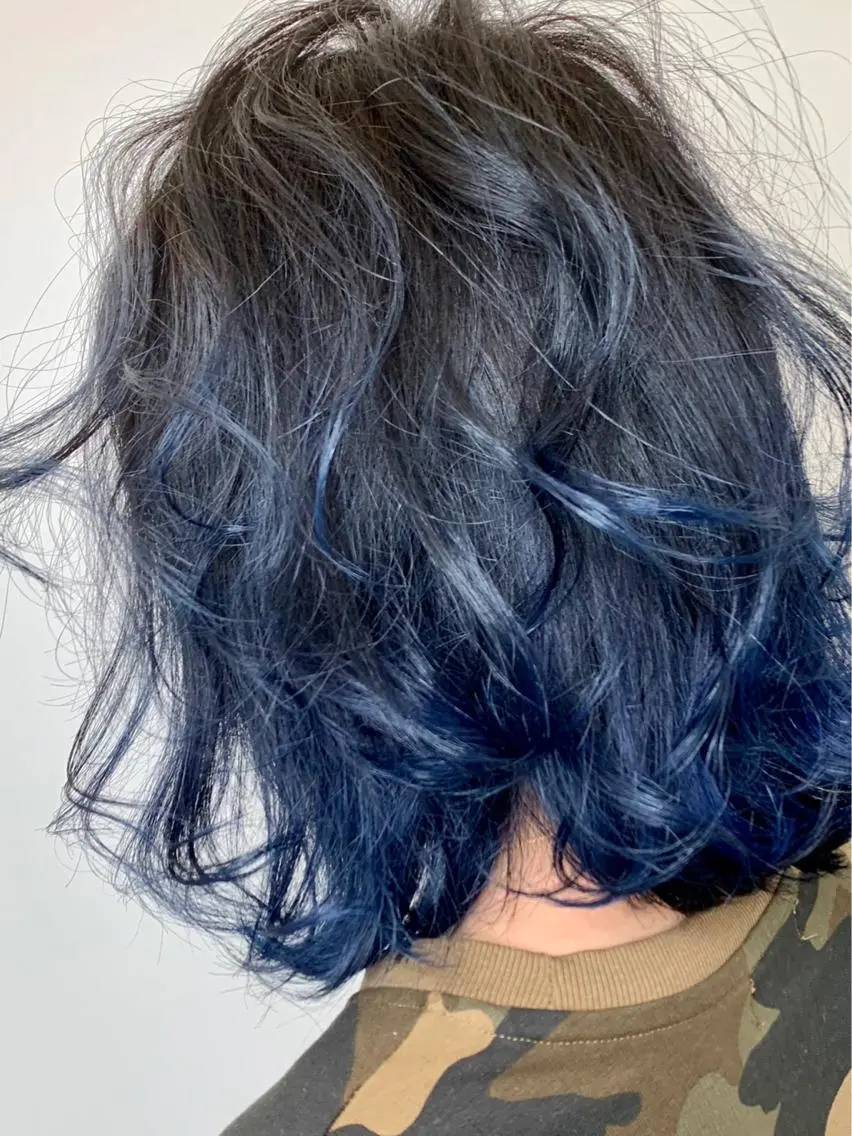 ショート カラー ネイビーカラー 玉城 和磨のヘアスタイル