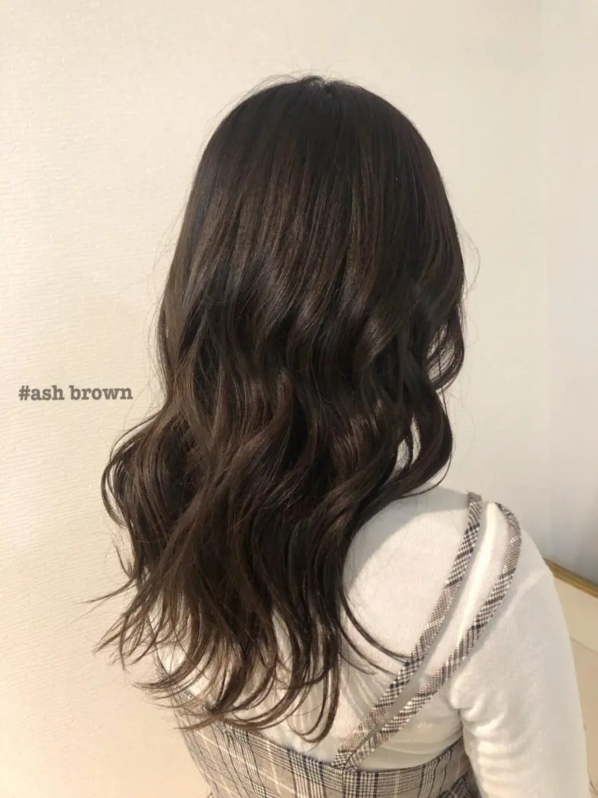 ロング カラー アッシュ アッシュブラウン ブラウンカラー ラベンダーカラー 🤍中野 レオ🤍のヘアスタイル