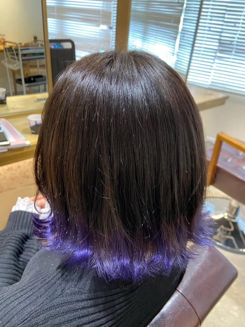 ミディアム カラー ヘアアレンジ ブリーチ インナーカラー ネイビーカラー パープルカラー 縮毛矯正 ヘアカラー トリートメント ヘアセット レイヤー×ヘッドスパ ＊保田遥＊のヘアスタイル