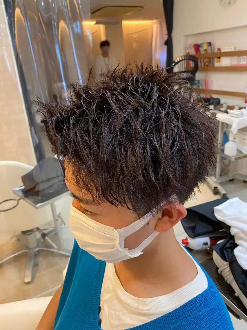 ショート メンズ パープルカラー 塩谷黎✨イルミナ カラーメンズパーマ✨のヘアスタイル