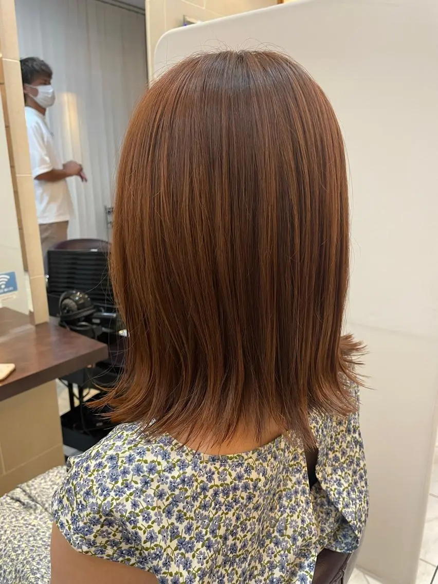 ミディアム カット ヘアカラー 垢抜け透明感カラー 🌻篠崎梓🌻のヘアスタイル