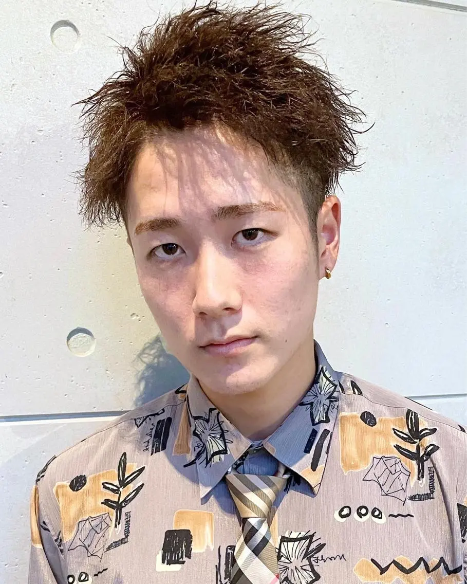 ショート パーマ メンズ メンズパーマ 刈り上げ ショートヘア スパイラルパーマ メンズヘア特化 崎田 成人のヘアスタイル
