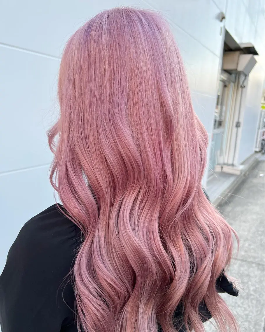 ロング カラー ブリーチ ピンクカラー まさき✂︎ブリーチ／ デザインカラーのヘアスタイル