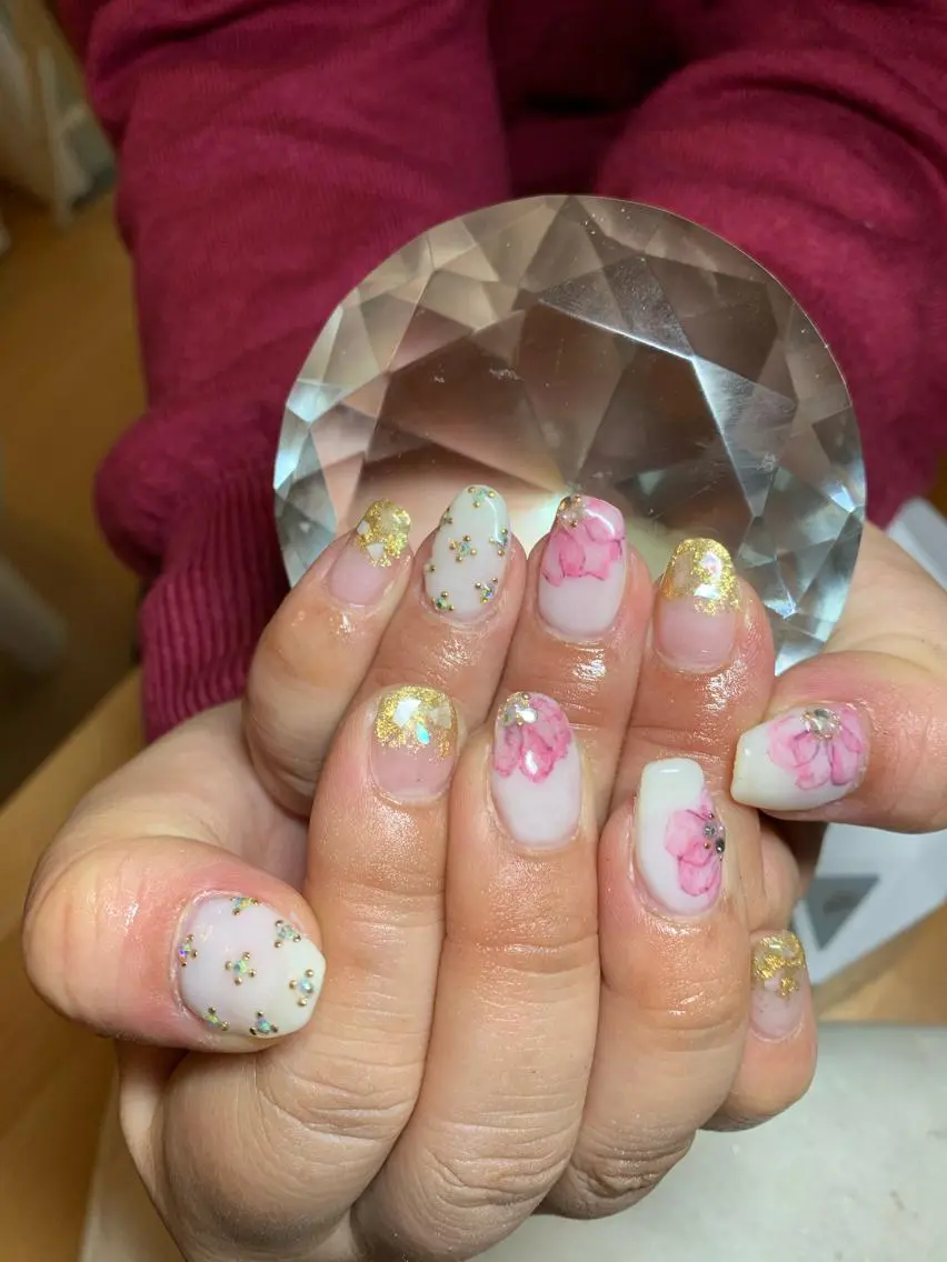 ネイル LAVISH 大和店 🤱子連れ大歓迎のネイルデザイン