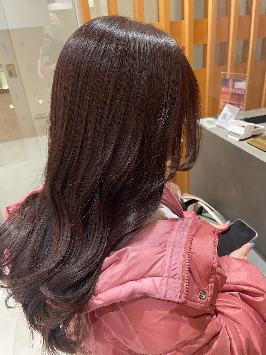 ミディアム カット ヘアカラー 大橋 芽衣のヘアスタイル