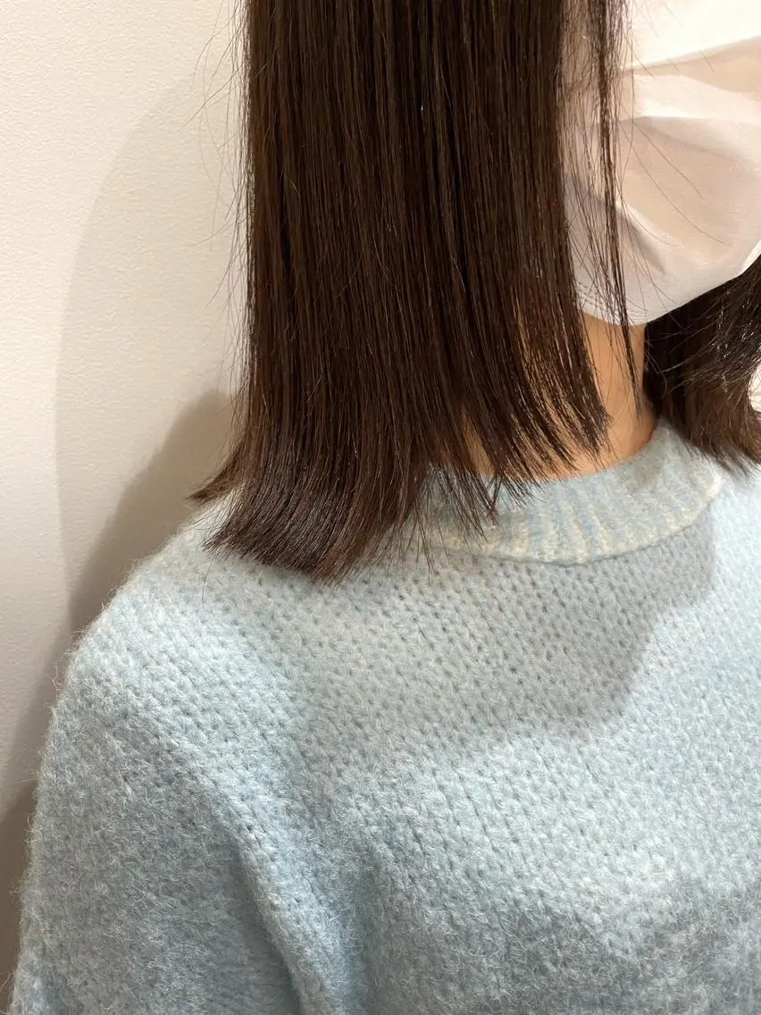 ミディアム 顔まわりレイヤー レイヤーカット カット 佐々木 芽衣のヘアスタイル