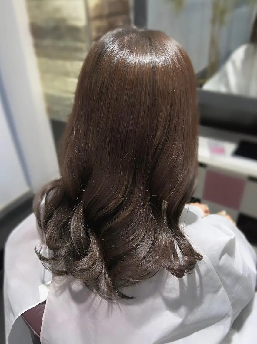 セミロング カラー ベージュカラー ブラウンカラー ショコラグレージュ チョコレートブラウン ココアベージュ 艶髪 ♡Tomiyaのヘアスタイル