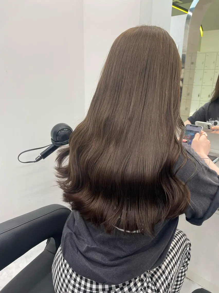 ロング カラー Kawahara WATARUのヘアスタイル