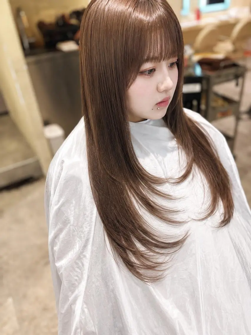 ロング ボブ くびれヘア 顔周りカット くびれレイヤー レイヤーカット 【公式】amble luxe池袋東口🩷のヘアスタイル