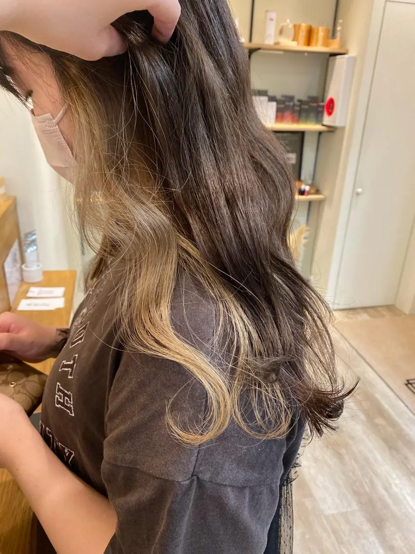 ロング ヘアカラー 奈良 彩華のヘアスタイル