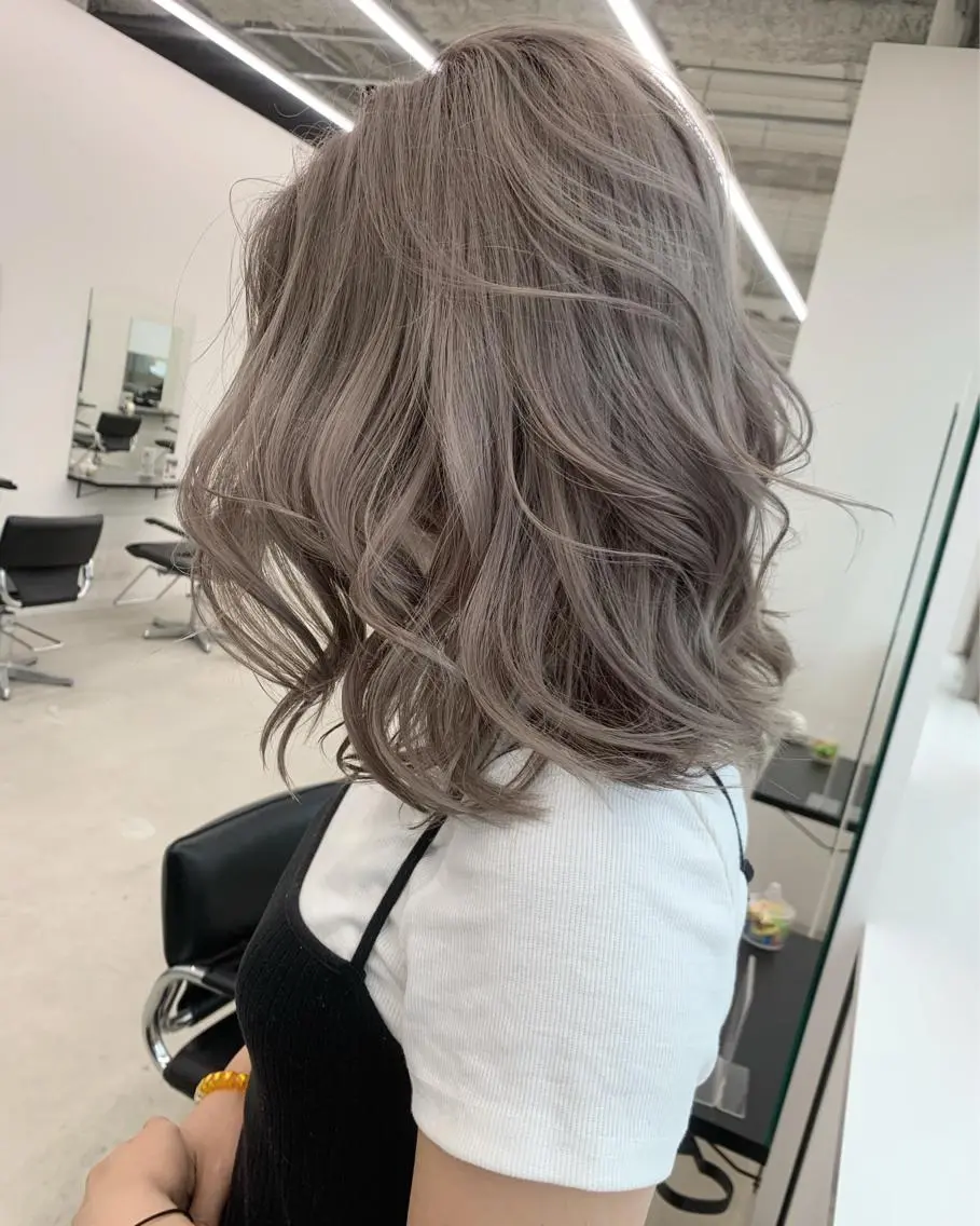 ロング カラー ダブルカラー 齋藤 梨乃のヘアスタイル
