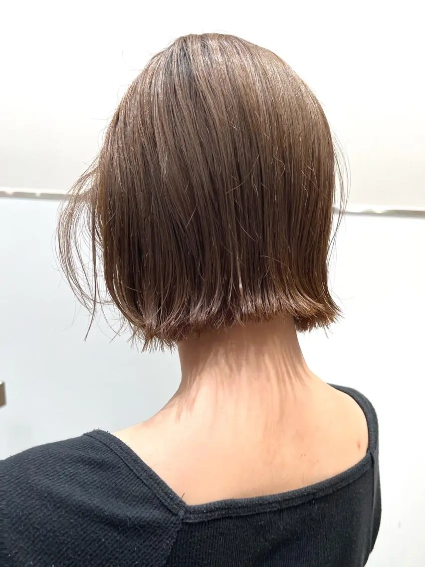 ミディアム カラー ベージュカラー 透明感カラー グレージュ ボブ カット ヘアカラー トリートメント レイヤー専門家 ダブルカラー修のヘアスタイル